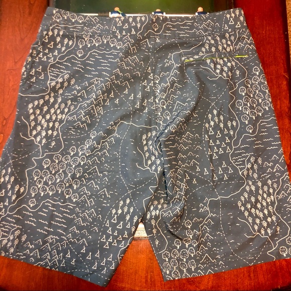 tentree hybrid board shorts - Picture 5 of 10